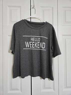 Unknown brand xxl women's gray graphic tee